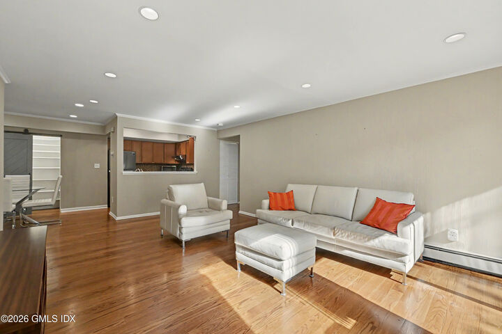 Property Photo:  1465 E Putnam Avenue 510  CT 06870 