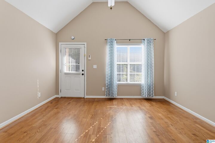 Property Photo:  5827 Southwood Parkway  AL 35022 