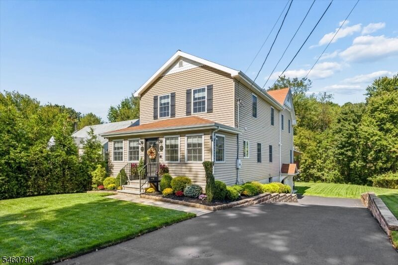 Property Photo:  22 Thomas Ter  NJ 07470 