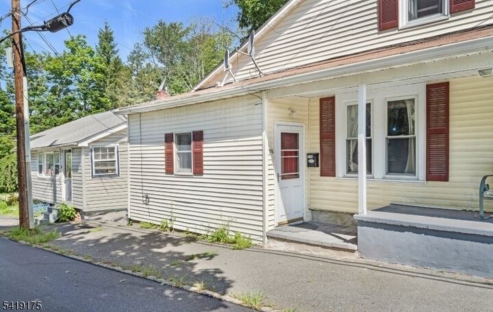 Property Photo:  11 Mabie St B  NJ 07416 