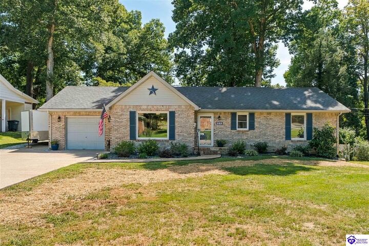 Property Photo: 322 Deepwood Drive KY 42701
