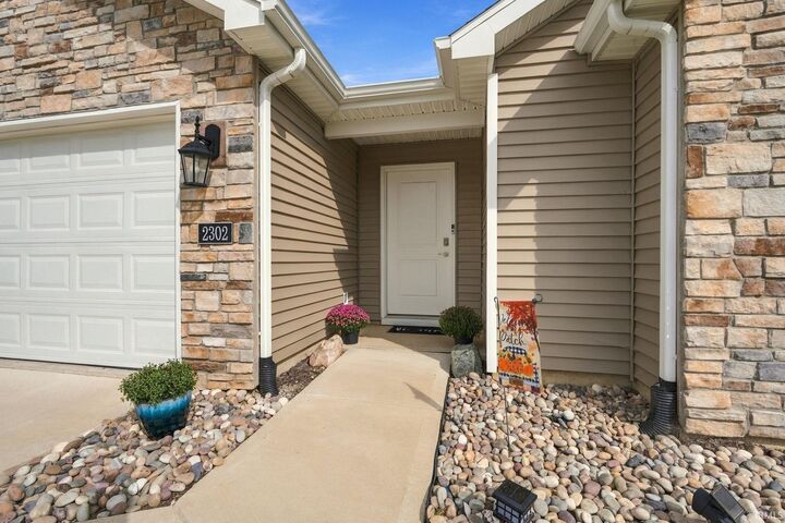 Property Photo:  2302 Plateau Pointe  IN 46808 