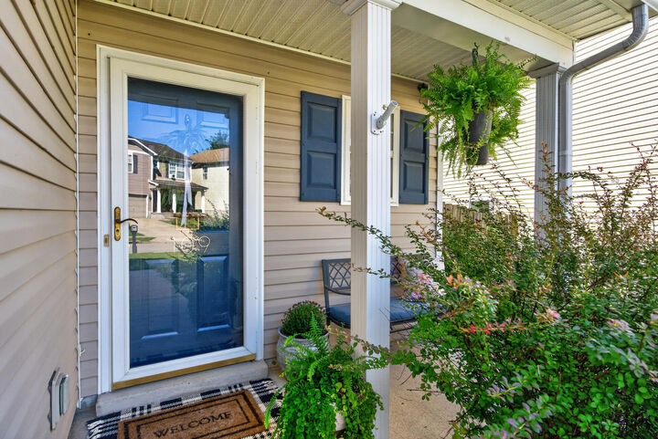Property Photo: 109 Meadow View Way KY 40324