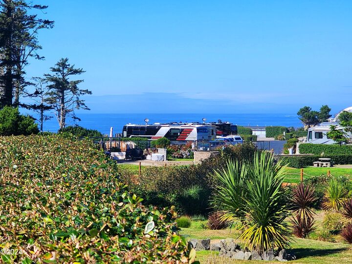 Property Photo:  6225 N Coast Highway 117  OR 97365 
