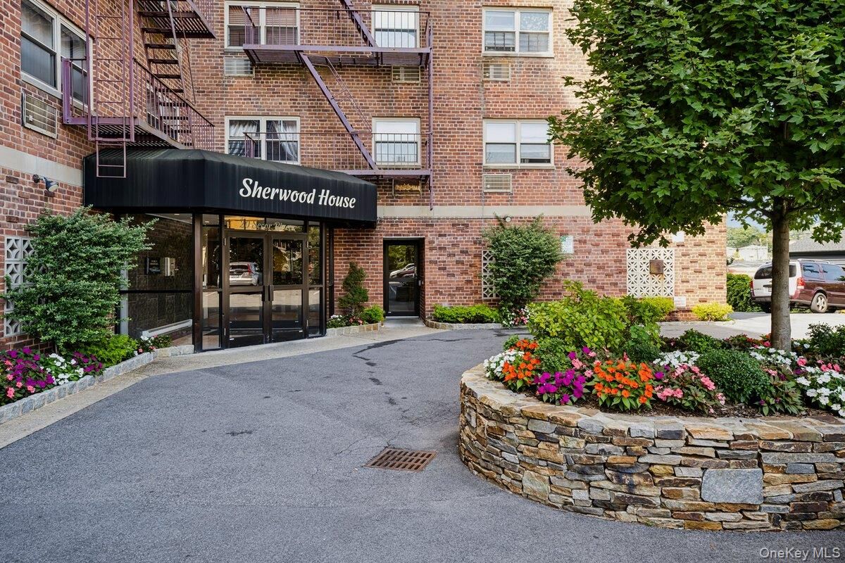 Property Photo: 20 Secor Place 6B NY 10704