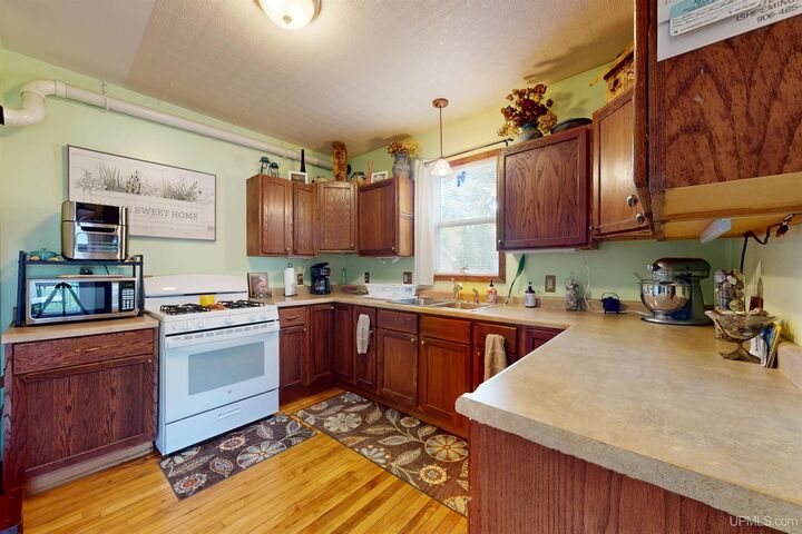 Property Photo: 815 Patriot Street MI 49849