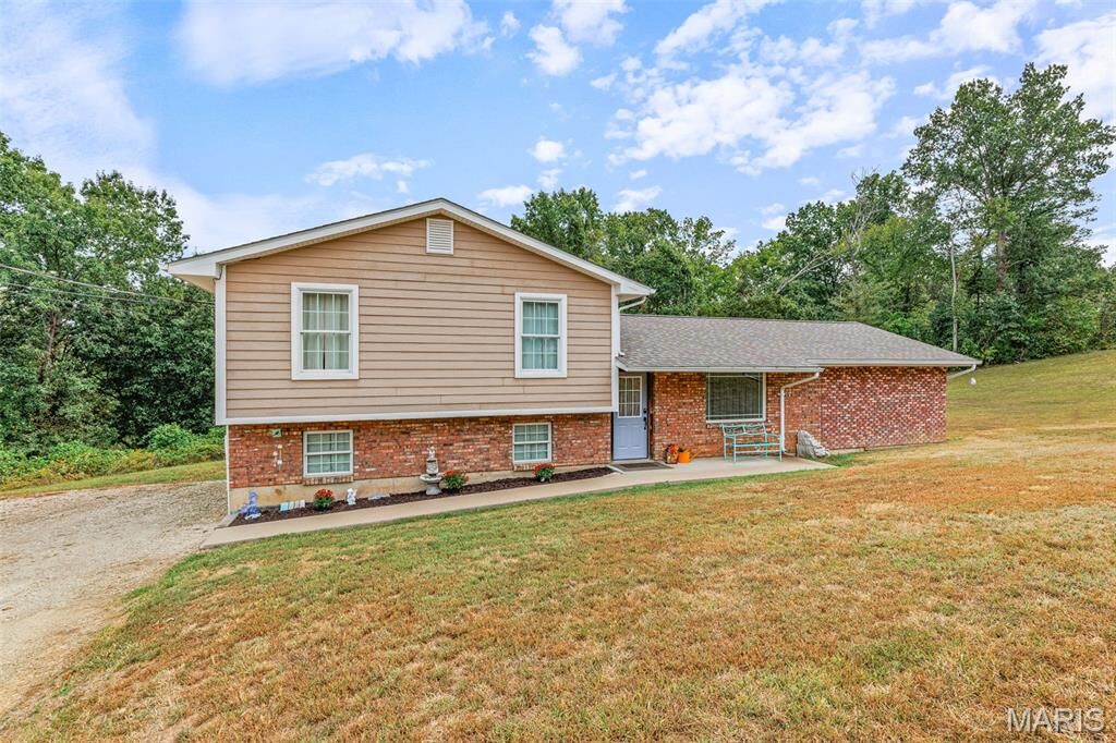 Property Photo:  2609 Parthenon Drive  MO 63020 
