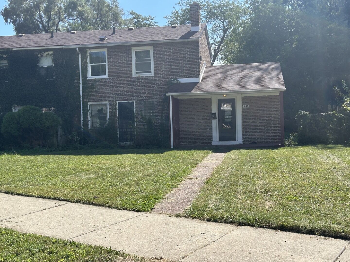 Property Photo: 9148 S Burnside Avenue IL 60619