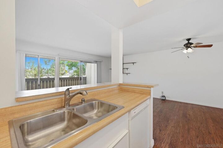 Property Photo: 155 W Glaucus C CA 92024