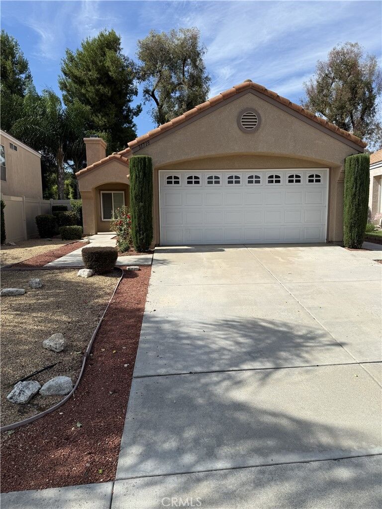 Property Photo:  31718 Calle Novelda  CA 92592 