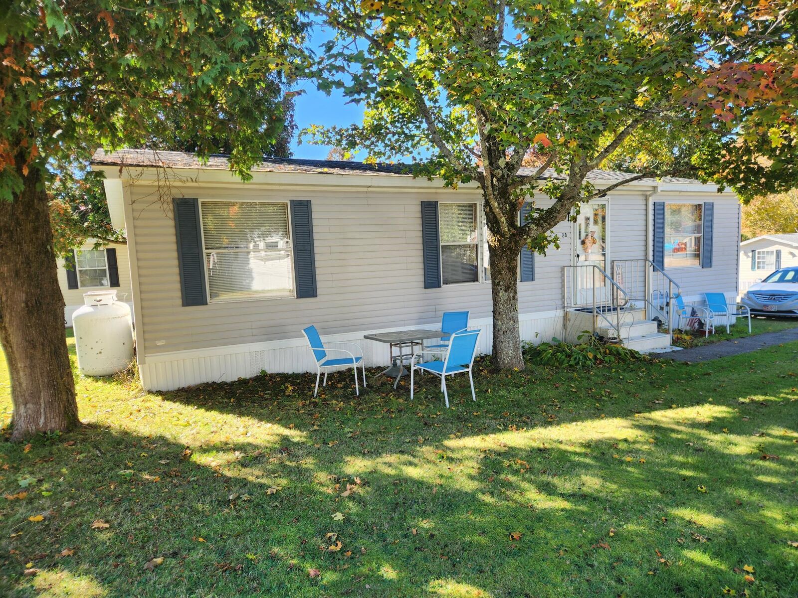 Property Photo:  28 Pinehill Mhp Road 28  ME 03901 