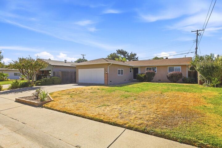 Property Photo:  2306 Turnesa Avenue  CA 95822 