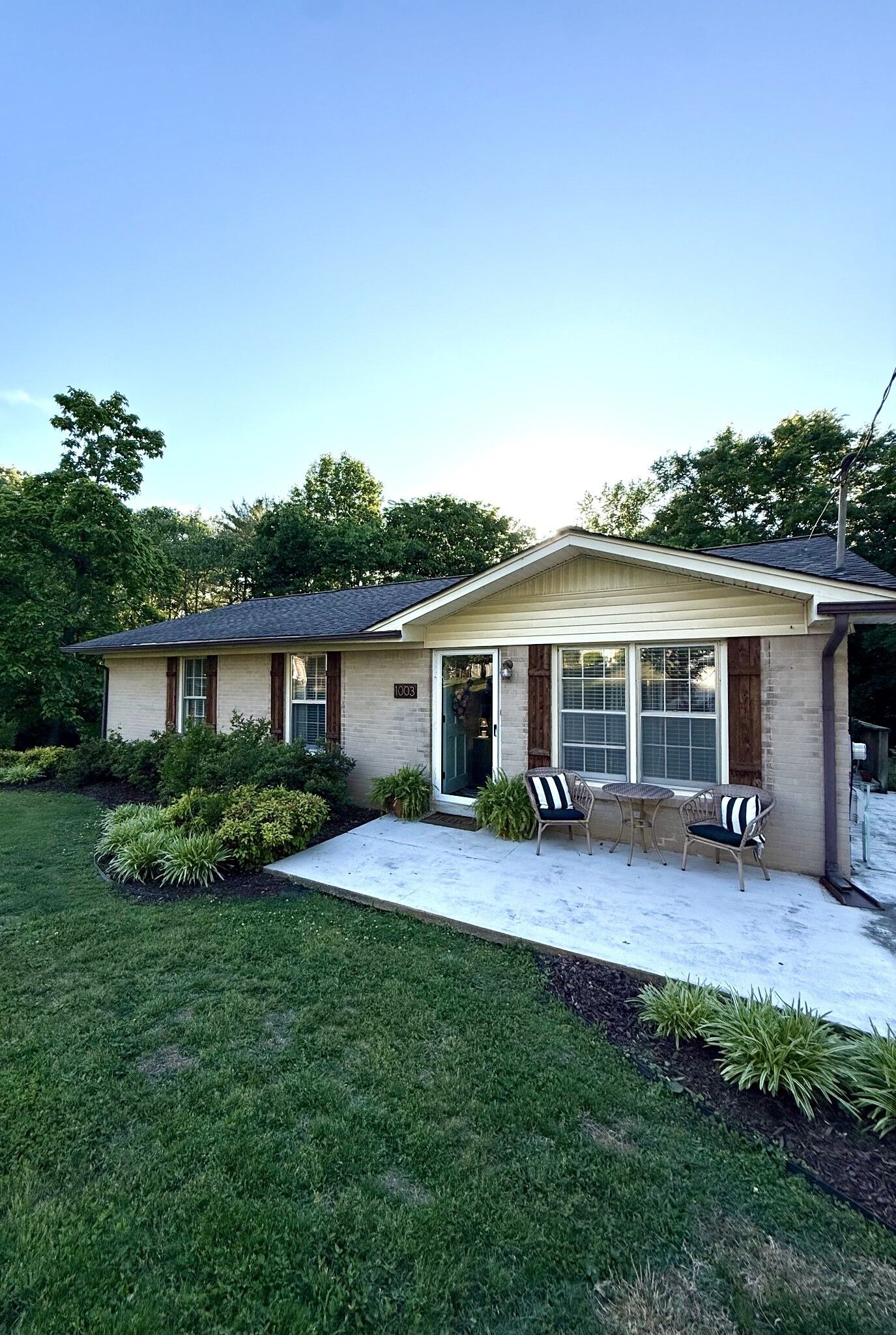 Property Photo:  1003 Pine Cir  TN 38464 