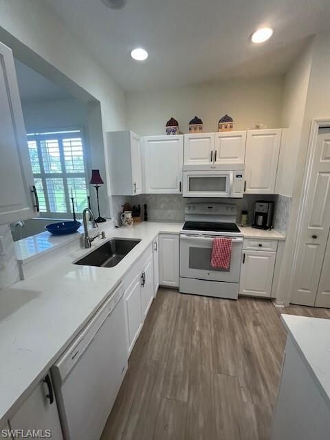 Property Photo: 2325 Carrington Ct 204 FL 34109