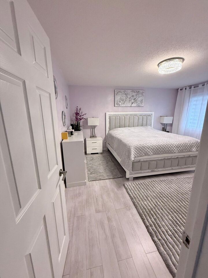 Property Photo:  1903 Parkway Avenue  MN 55379 