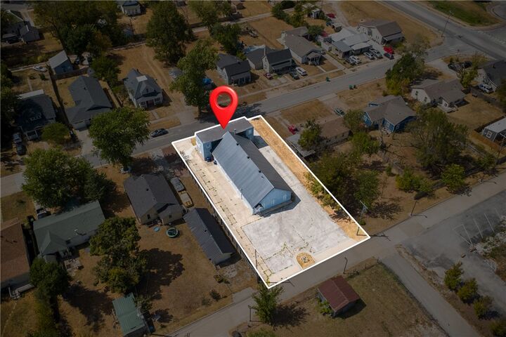 Property Photo:  715 N 3rd Street  AR 72756 
