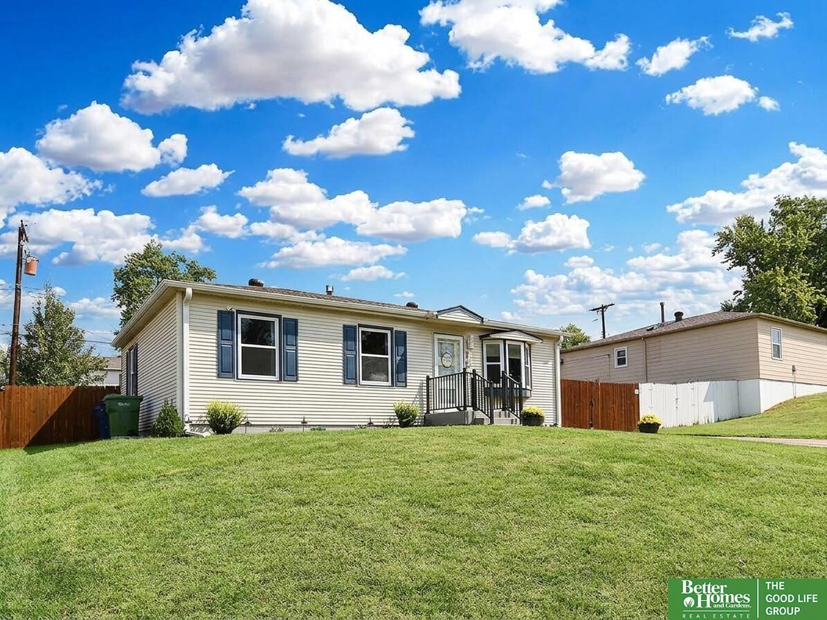 Property Photo: 2206 Lillian Street NE 68147