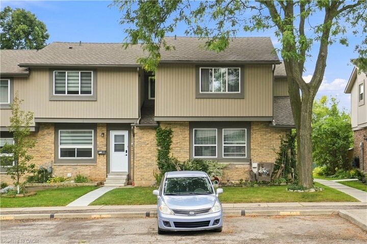 Property Photo:  643 Woodward Avenue 70  ON L9T 3K4 