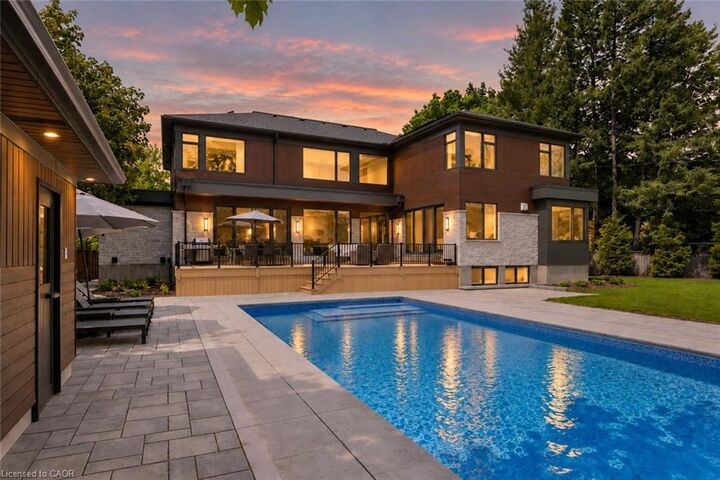 Property Photo: 26 Golfview Place ON N2M 2Y2