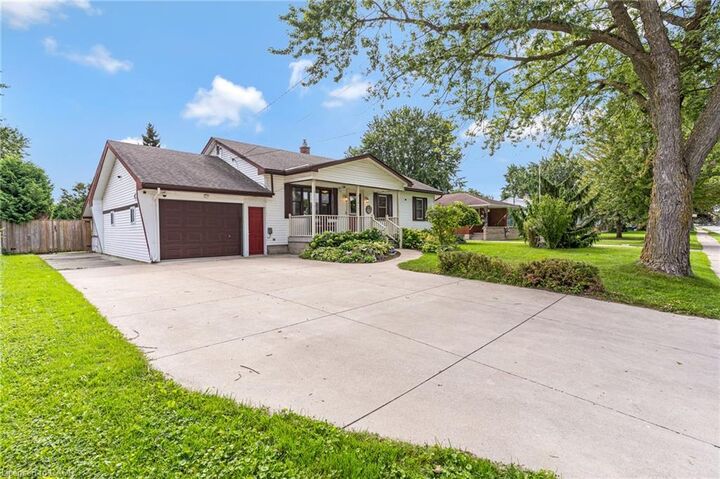 Property Photo:  113 Whitelock Street  ON N5A 1T2 