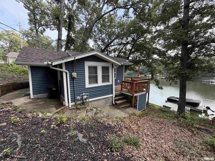 Property Photo: 1029 Island Lane IL 61401