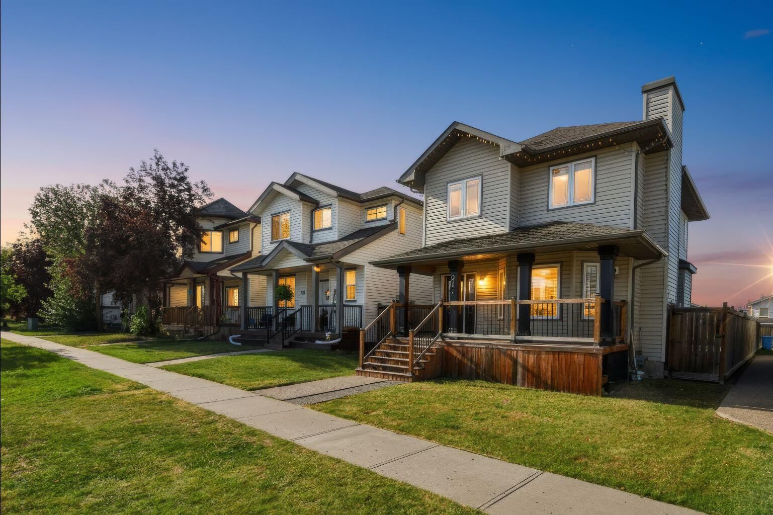 Property Photo:  244 Rainbow Creek Drive  AB T9K 0E9 
