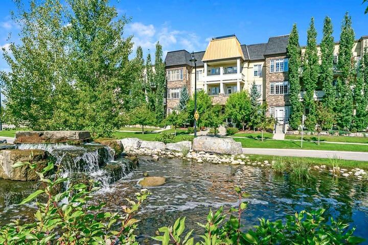 Property Photo:  39 Quarry Gate SE 205  AB T2X 3X2 