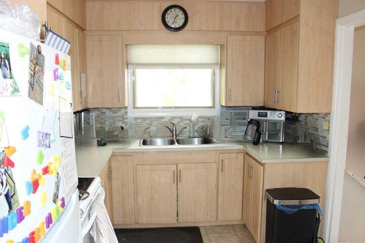 Property Photo: 407 7th Street AB T0K 1V0