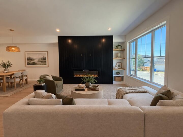 Property Photo:  2236 44 Street NW  AB T3B 0X6 