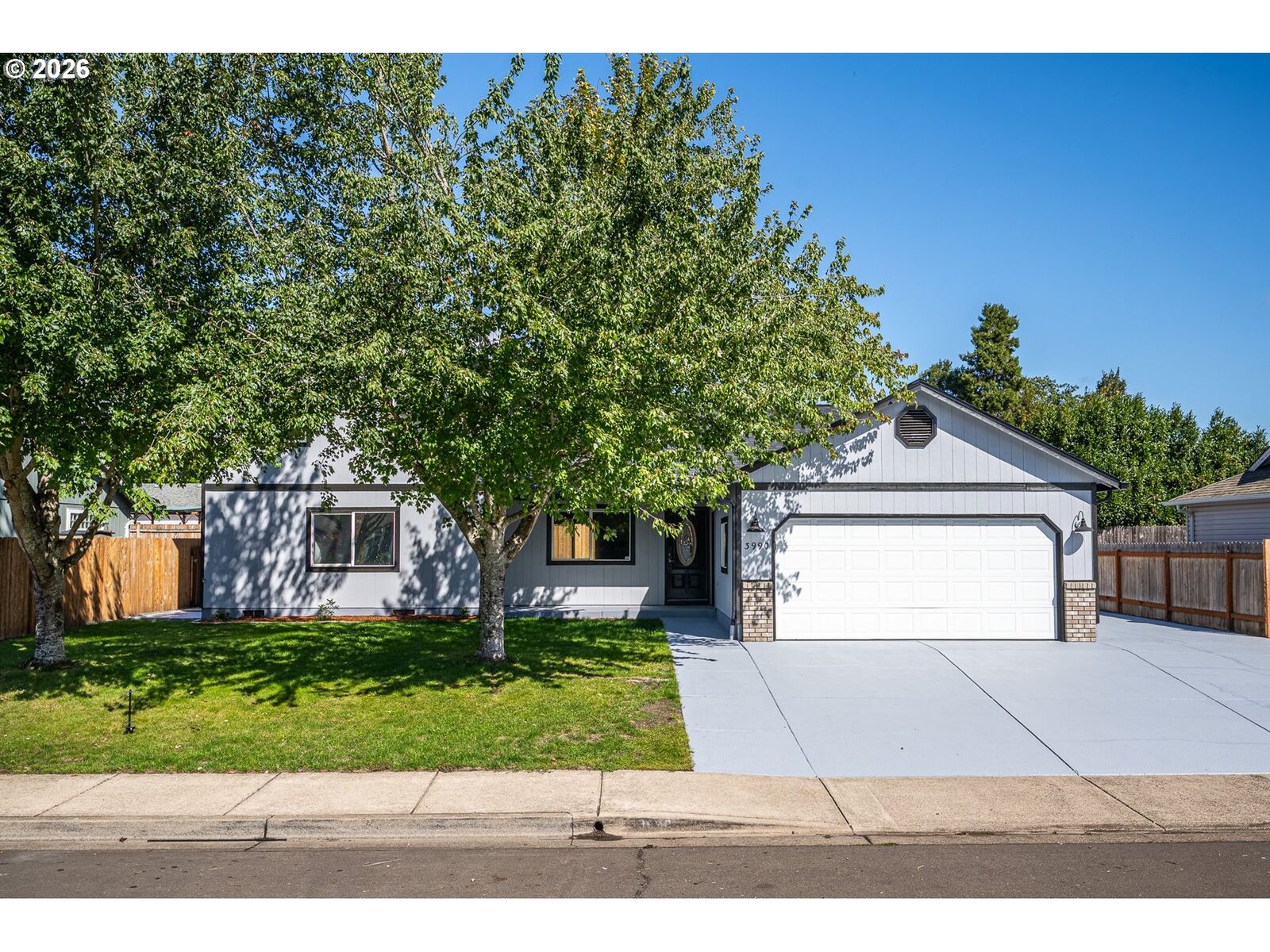 Property Photo:  3990 Douglas Dr  OR 97478 