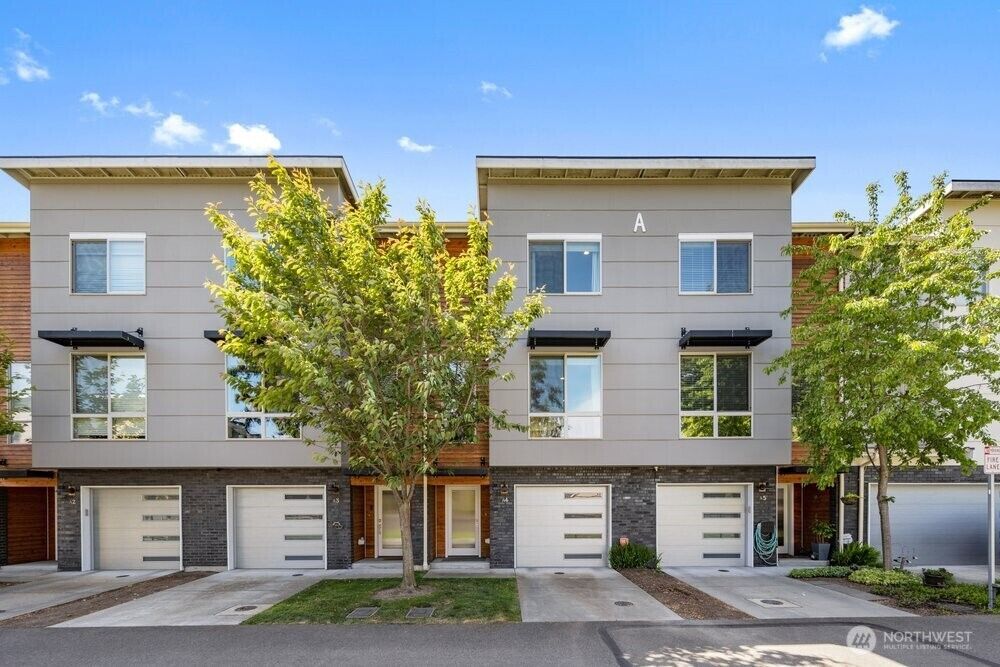 Property Photo:  7628  222nd Street SW A4  WA 98026 