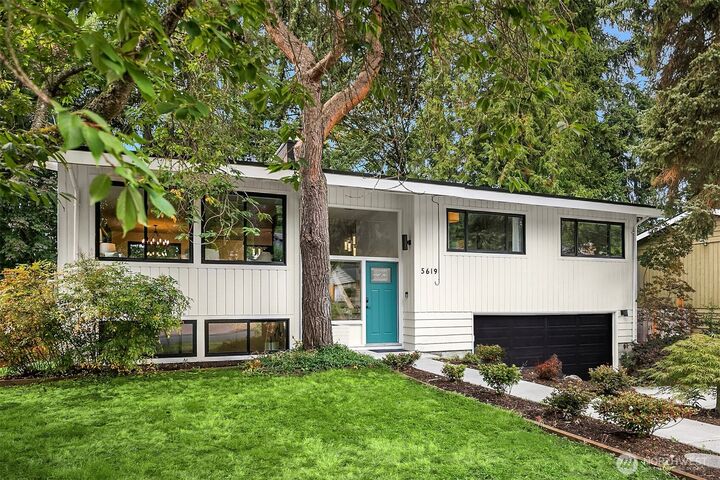 Property Photo:  5619  125th Avenue SE  WA 98006 