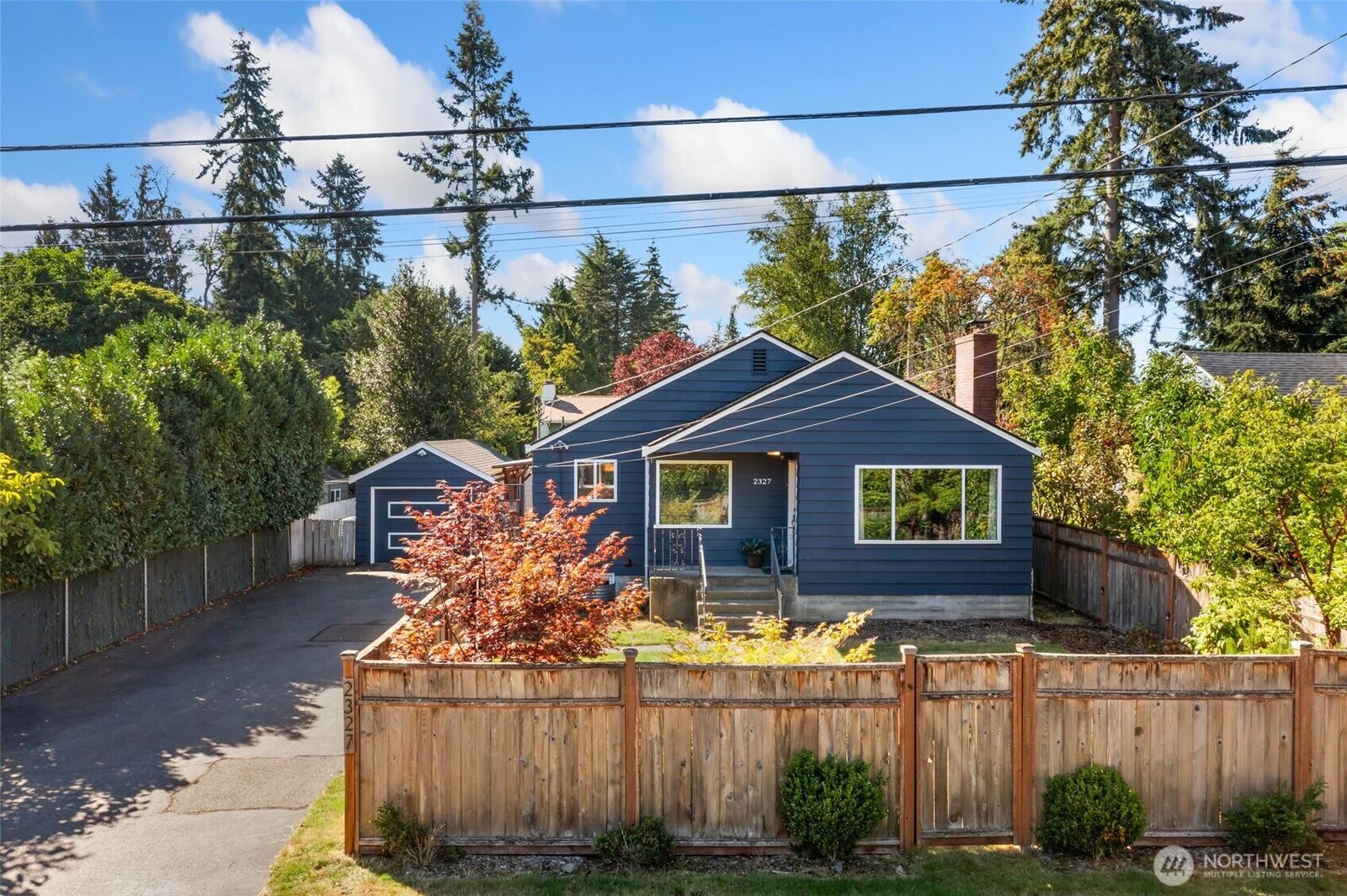 Property Photo:  2327 N 140th Street  WA 98133 