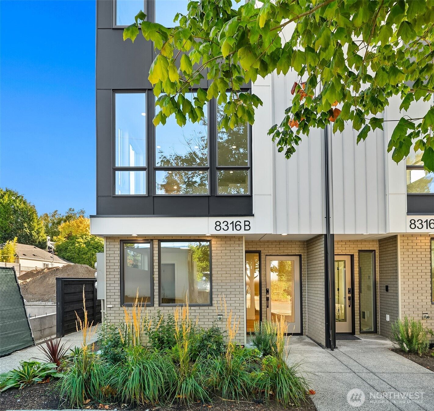 Property Photo: 8316 Mary Avenue NW B WA 98117