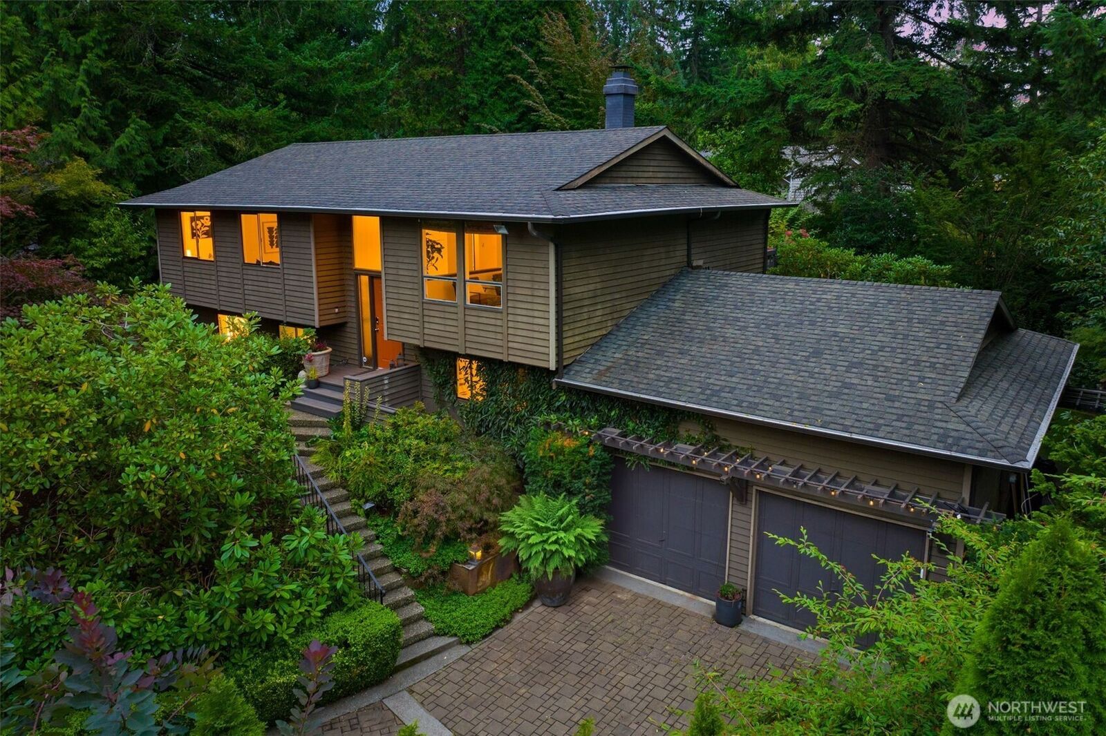 Property Photo: 21803 NE 17th Court WA 98074