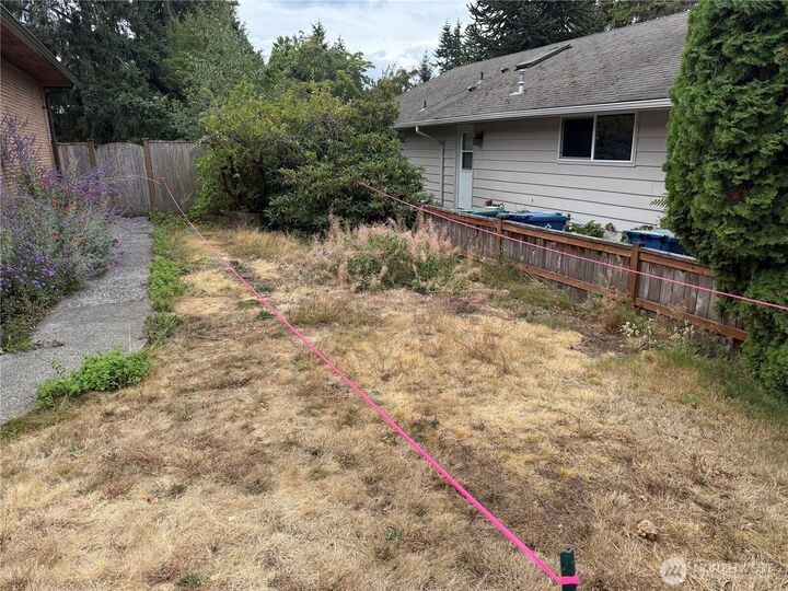 Property Photo:  86 Xx  Holly Lane  WA 98026 