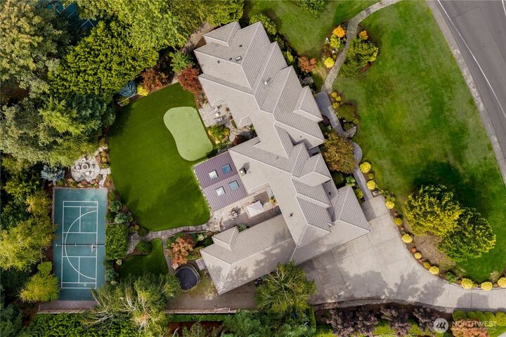 Property Photo: 24733 SE Windsor Boulevard WA 98074