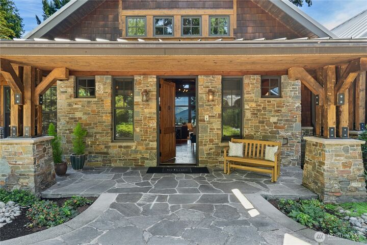 Property Photo: 21241 SE 40th Street WA 98075
