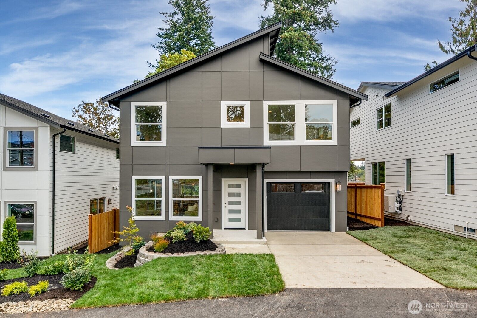 Property Photo:  1414  126th Street SE B  WA 98208 