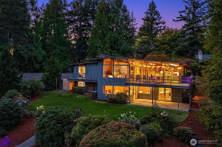 Property Photo: 1925 SW 170th Street WA 98166