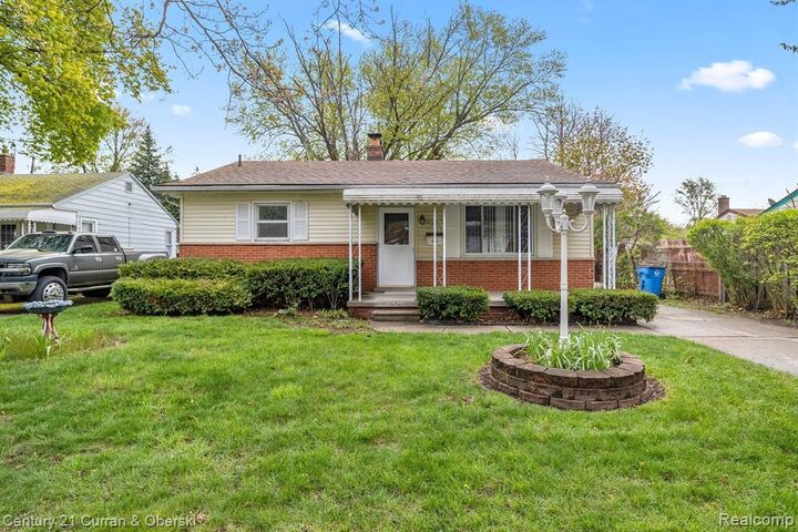 Property Photo:  4685 Grindley Park Street  MI 48125 