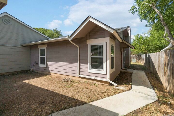 Property Photo: 6823 Mountain Spring St TX 78249