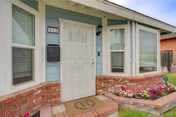 Property Photo:  512 S Elm  CA 93420 