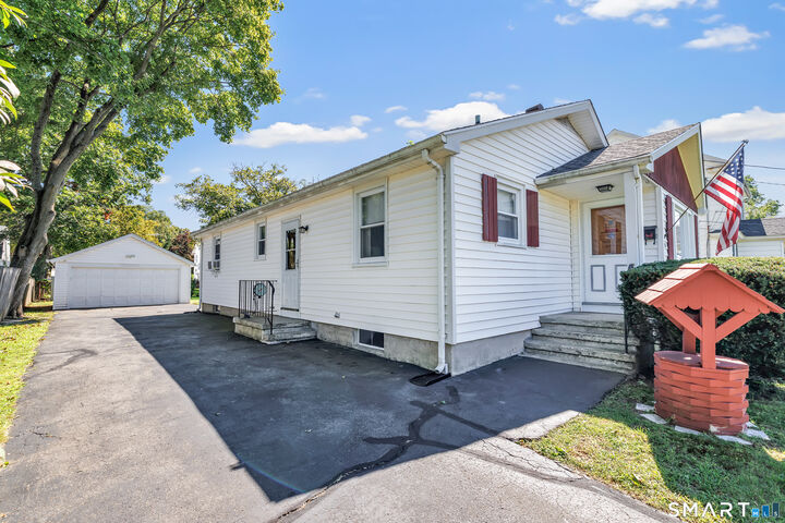 Property Photo: 90 Elliott Street CT 06614