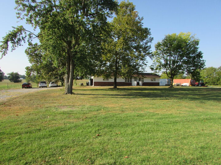 Property Photo:  3250 E Hines Street  MO 65738 