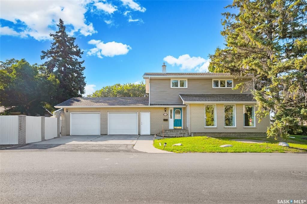 Property Photo:  3445 Caen Street  SK S7M 3X2 