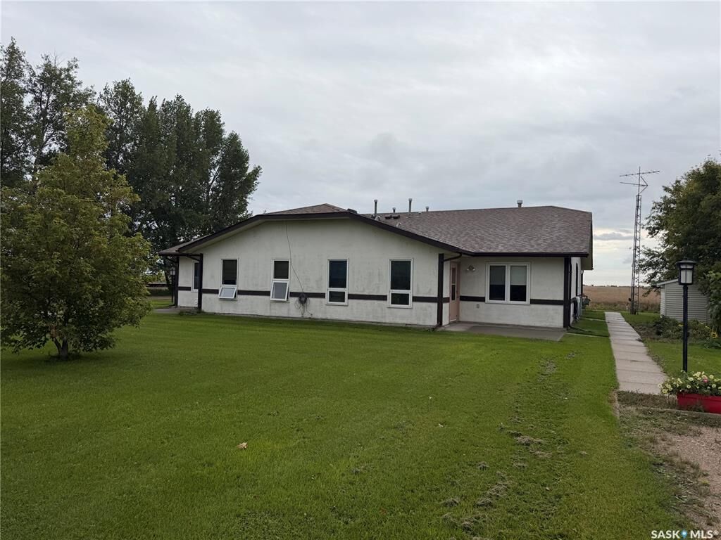 Property Photo:  121 Renauld Avenue  SK S0C 0B0 