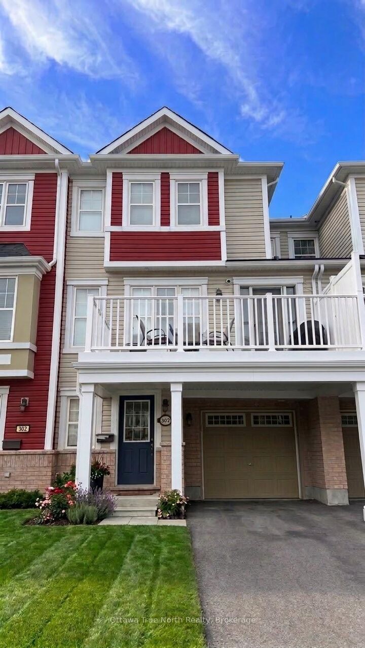 Property Photo:  305 Menorca Drive  ON K2S 0M1 