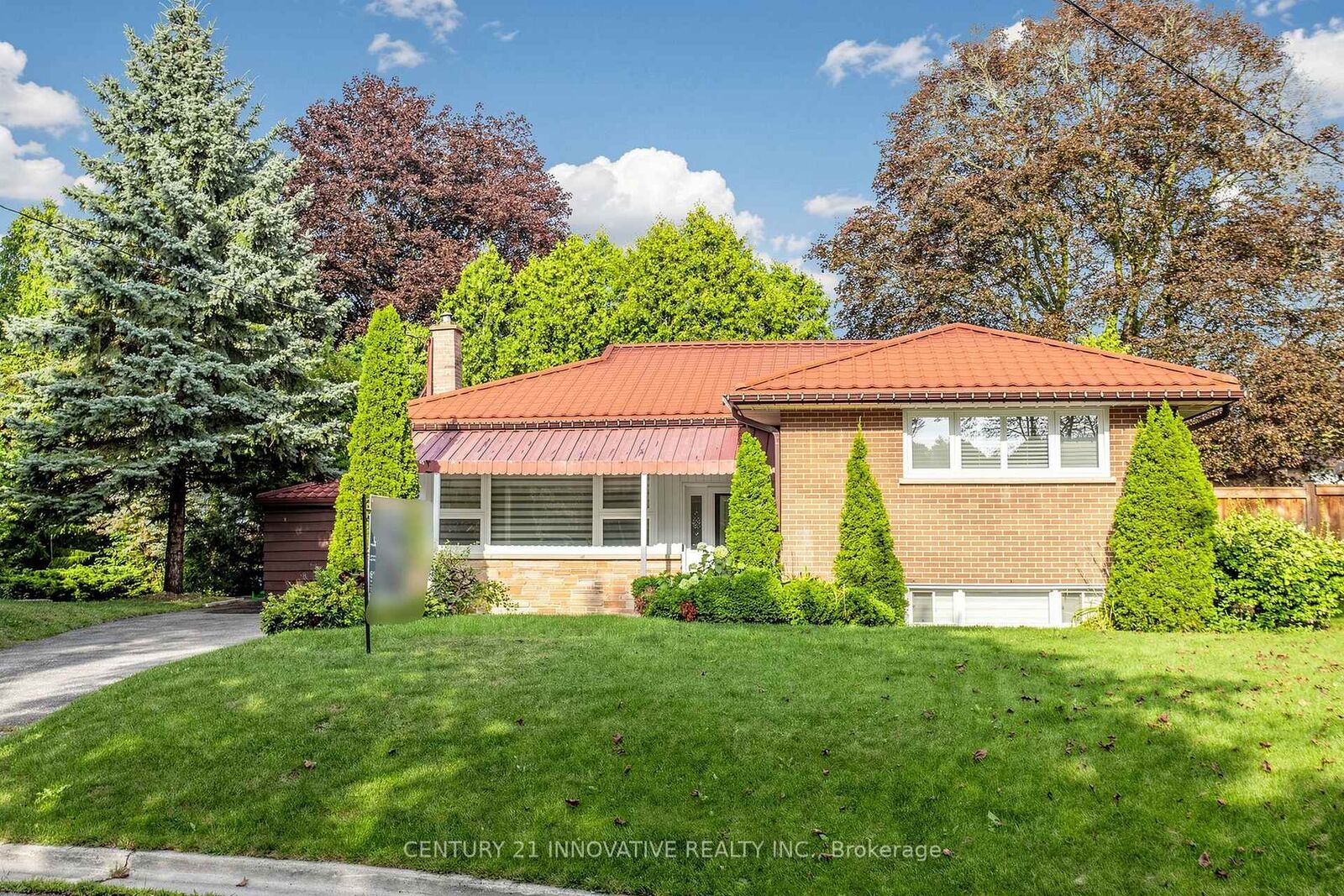 Property Photo:  161 Heather Court  ON L1G 6M2 
