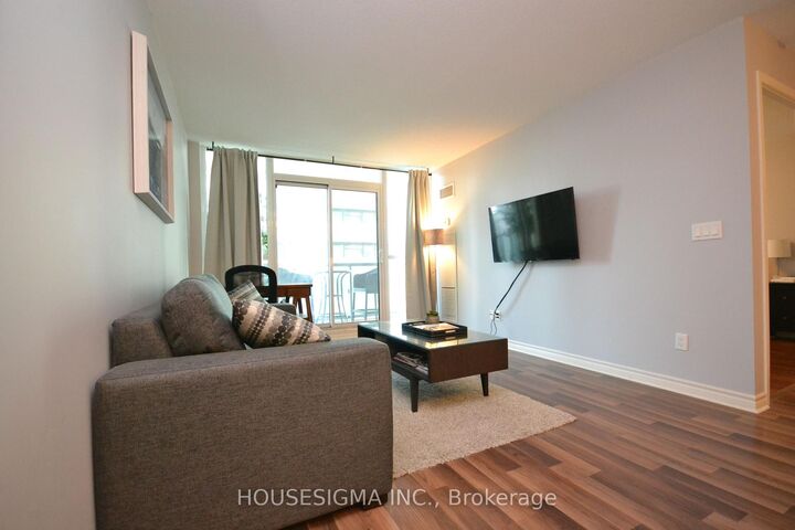 Property Photo:  19 Grand Trunk Crescent 1507  ON M5J 3A4 